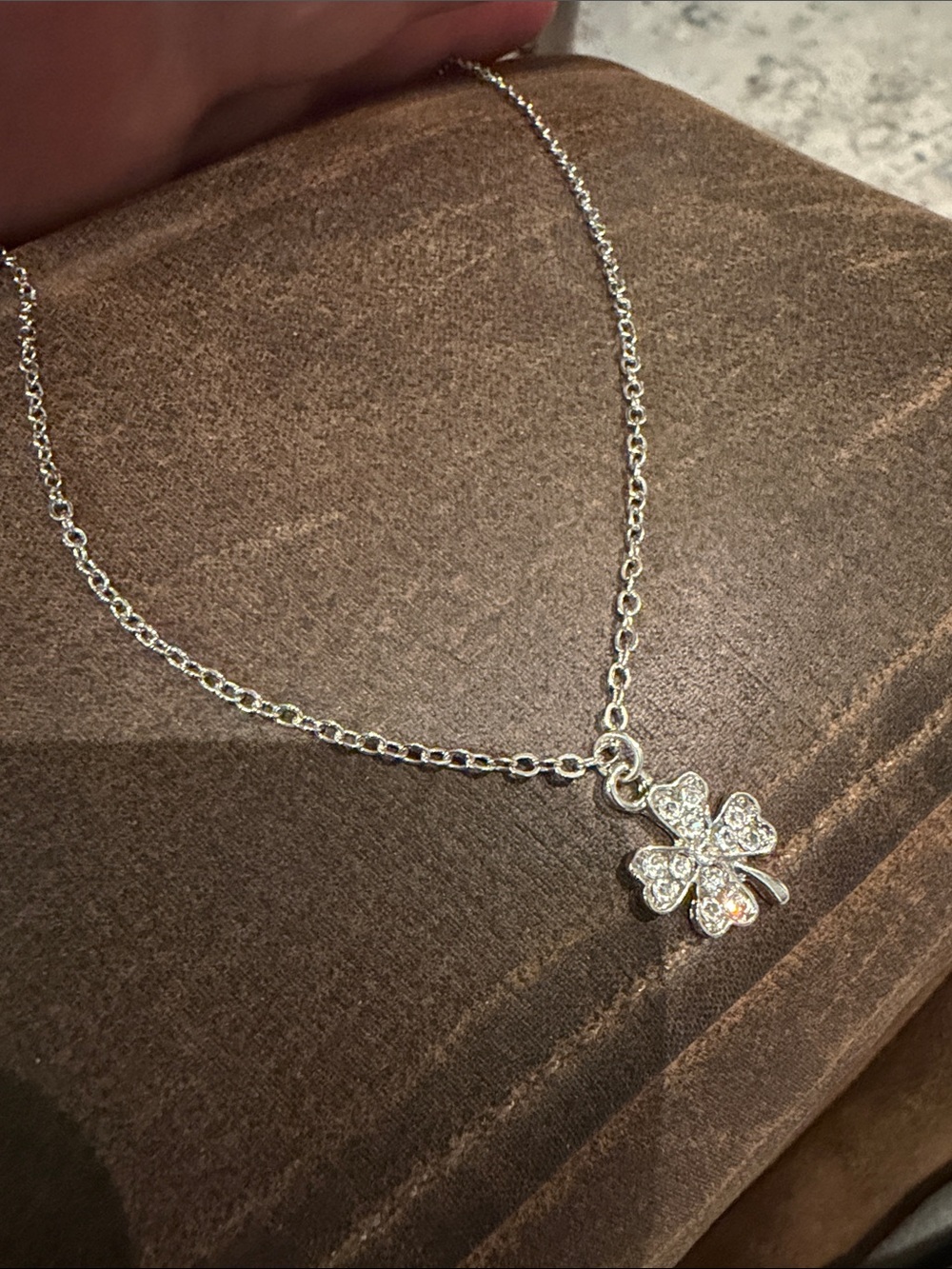 Lovisa 4 Leaf Clover Necklace